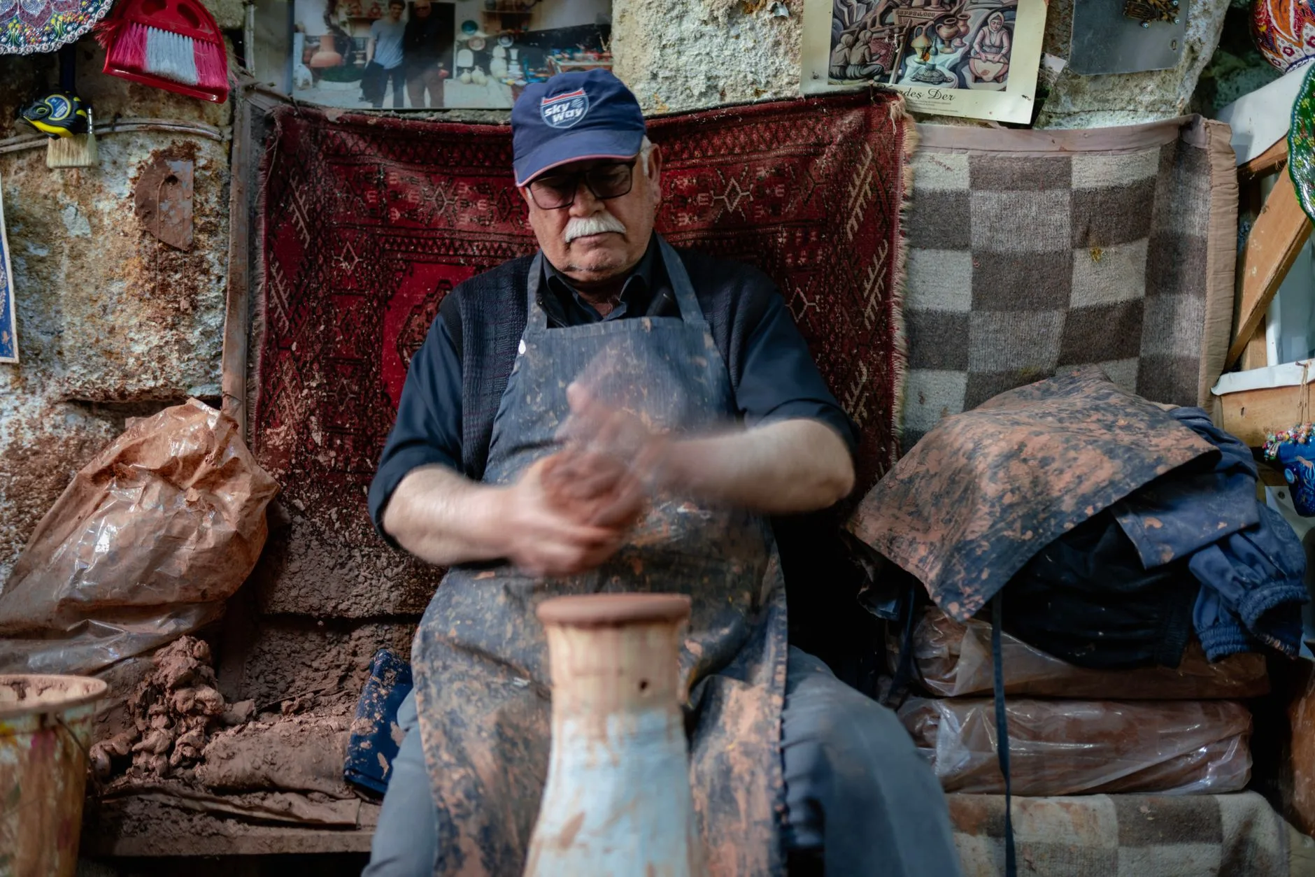 Avanos : au bord de la rivière, entre poterie et ambiance de petite ville